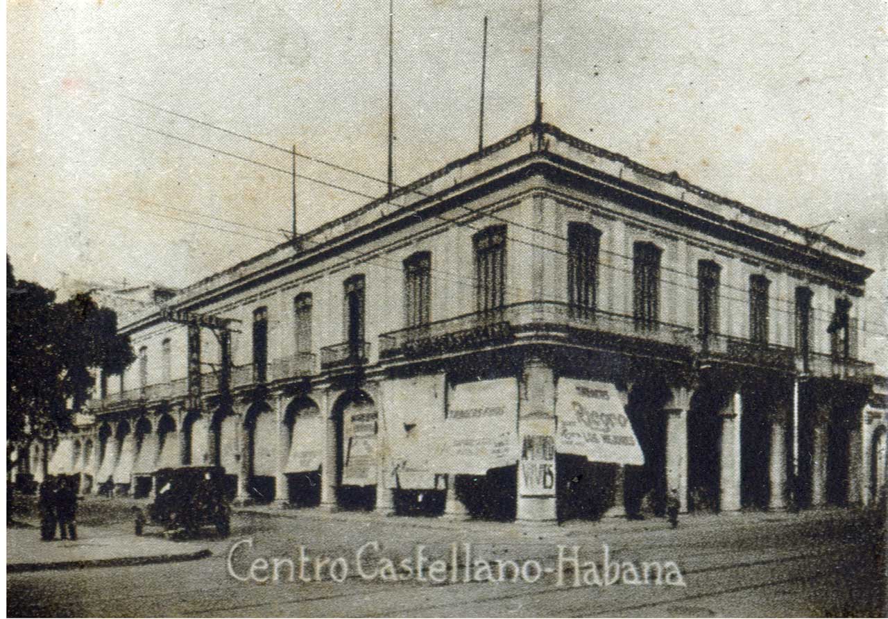 Sede histórica del Centro Castellano en el Palacio Villalba, La Habana (Cuba), hacia 1925