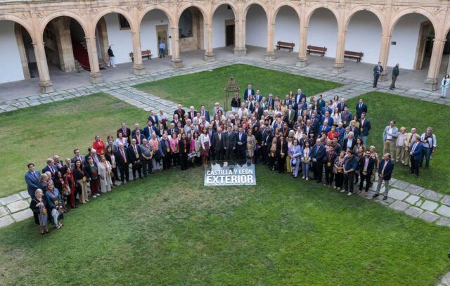 Asistentes al II Congreso Internacional de Centros de Castilla y León en el Exterior, Salamanca, 2023