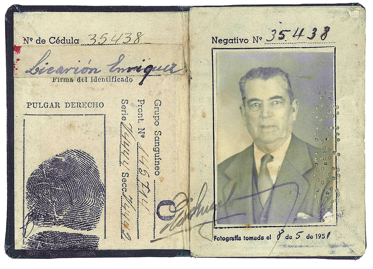 4_Cédula de identidad de emigrante, hacia 1950