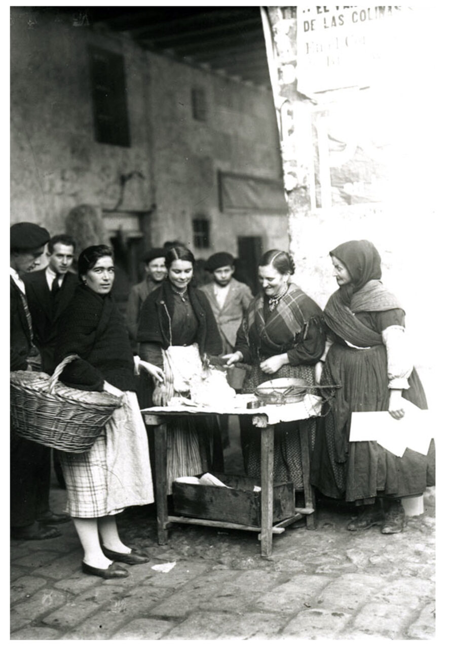 Comercio tradicional, Salamanca, hacia 1930. Filmoteca Regional de Castilla y León.