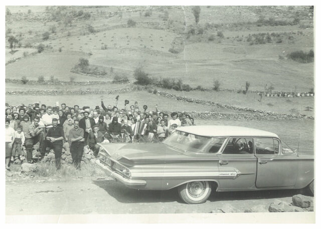 Centro de las Migraciones de Castilla y León - Visita a España de un emigrante en México, Robledo de Caldas (León), 1962