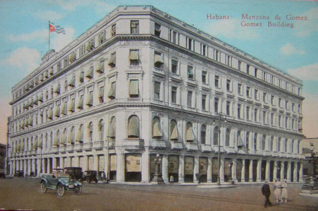 Manzana de Gómez. La Habana, Cuba, h. 1930.